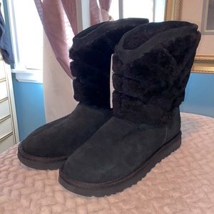 NEW UGG black chevron shearling boots size 7